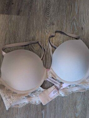 Victoria's Secret Dream Angels Push-Up Bra 36C